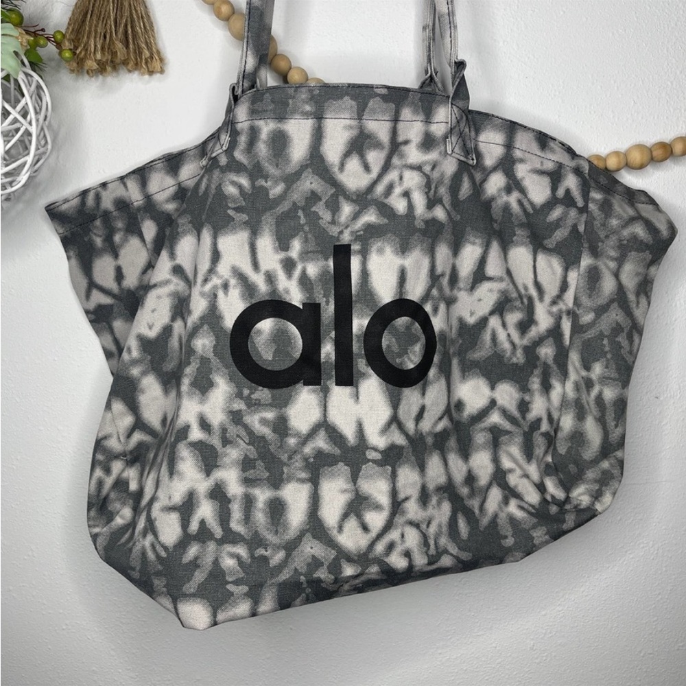 ALO Yoga Gray Tie Dye Tote